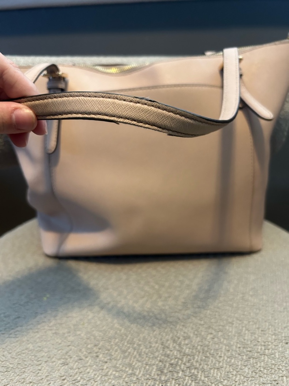 Michael Kors Pale Blush Saffiano Tote - Picture 4 of 7